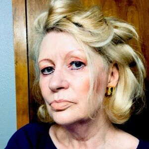 Meet your Posher Helena,European fashion flair!